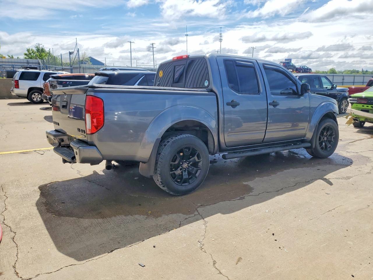 2018 NISSAN FRONTIER SV — Фото 3 из 13