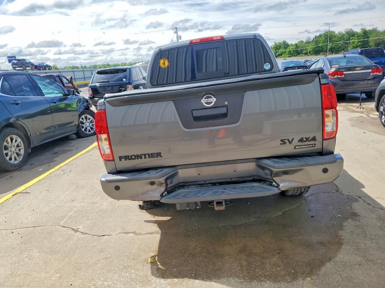 2018 NISSAN FRONTIER SV — Фото 6 из 13