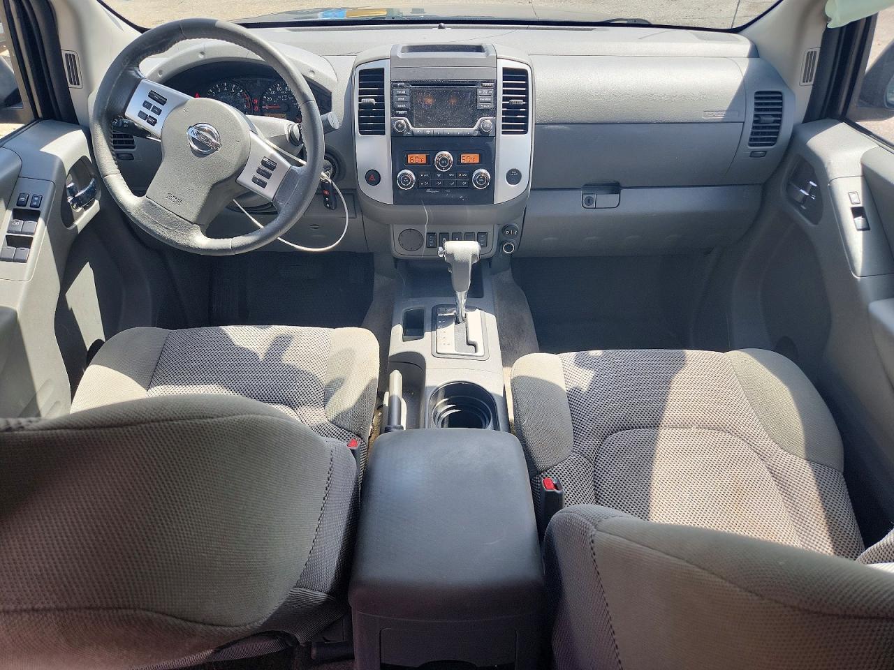 2018 NISSAN FRONTIER SV — Фото 8 из 12