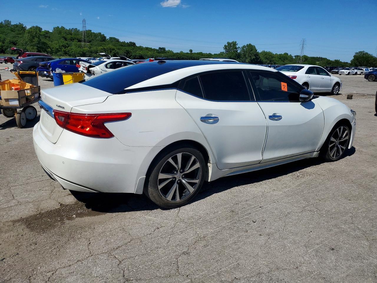 2018 NISSAN MAXIMA PLATINUM — Фото 3 из 12