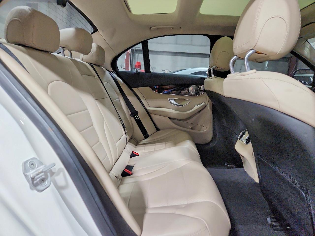 2015 MERCEDES-BENZ C 300 4MATIC — Фото 10 из 13