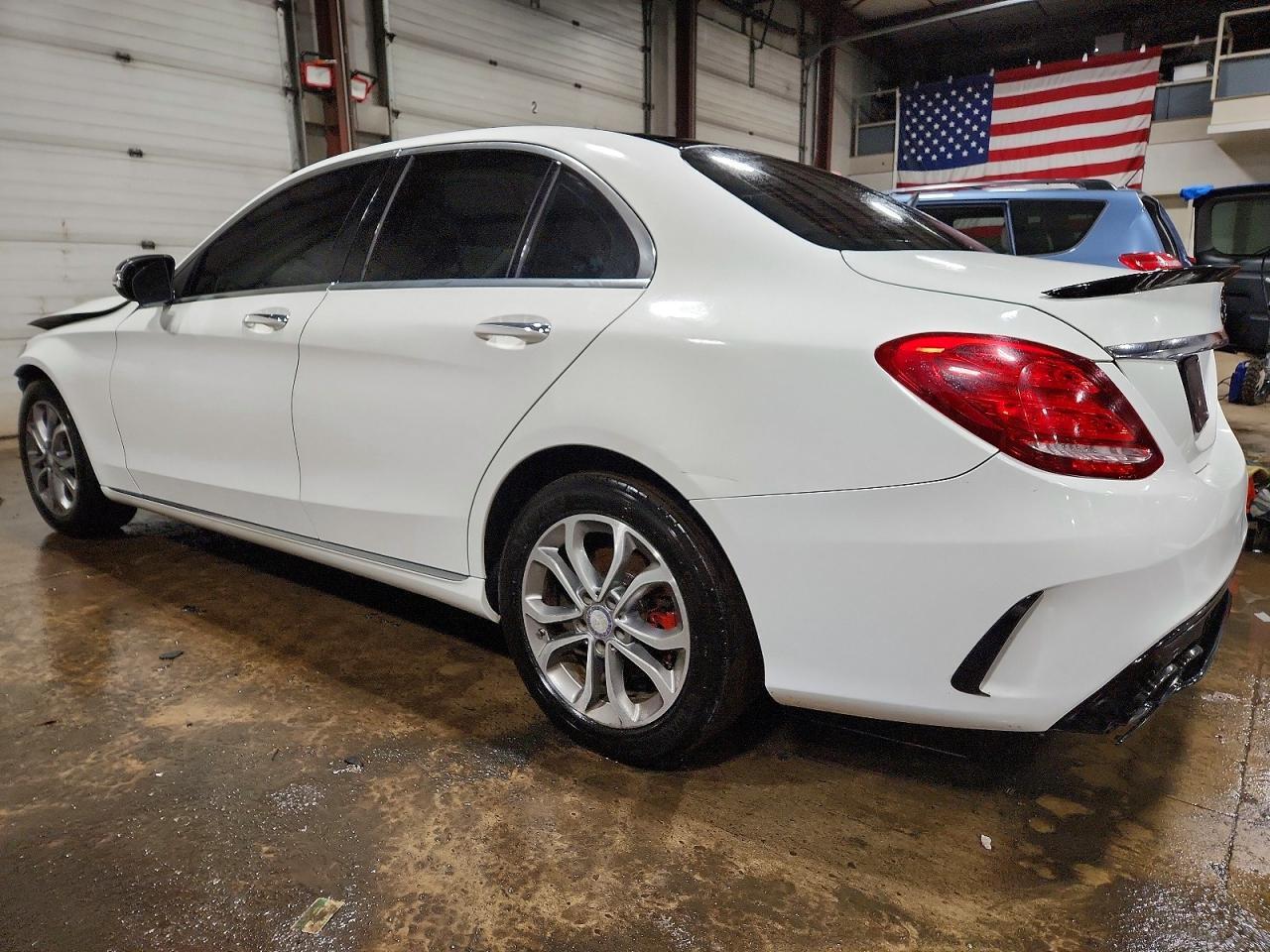 2015 MERCEDES-BENZ C 300 4MATIC — Фото 2 из 13