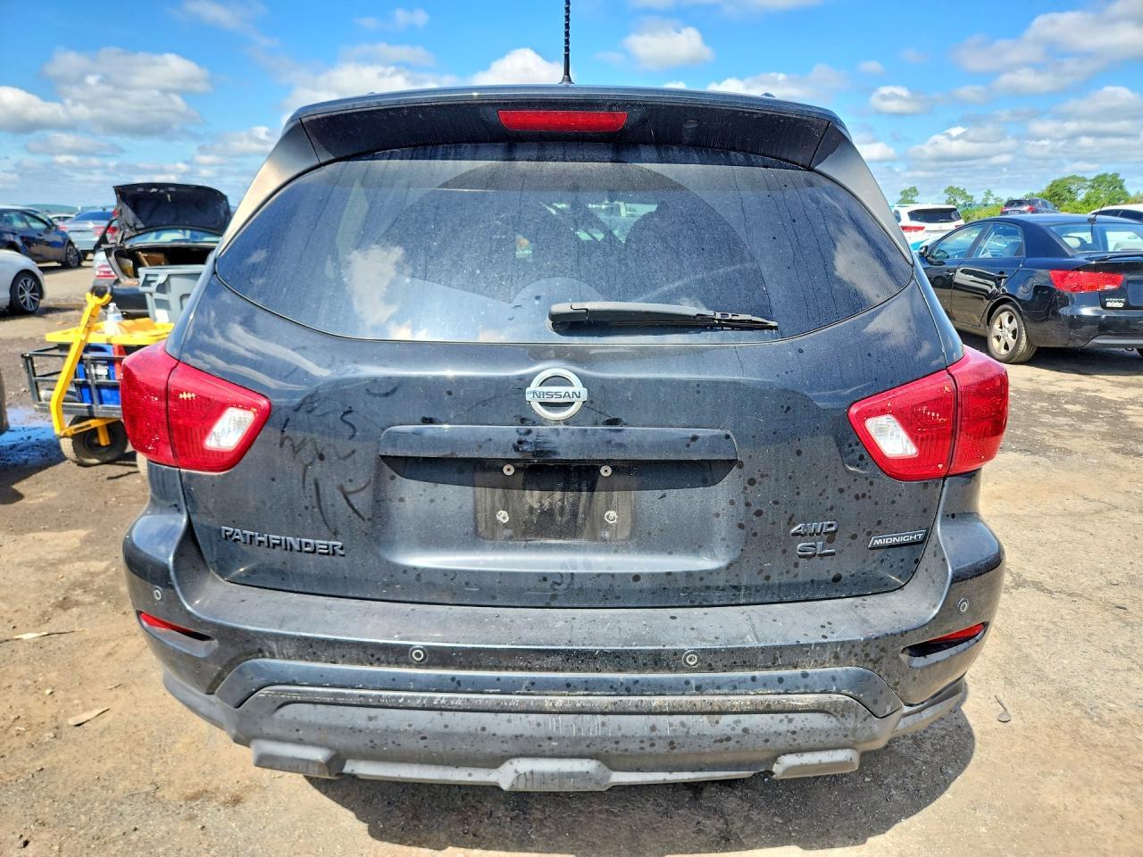 2018 NISSAN PATHFINDER SL — Фото 6 из 13