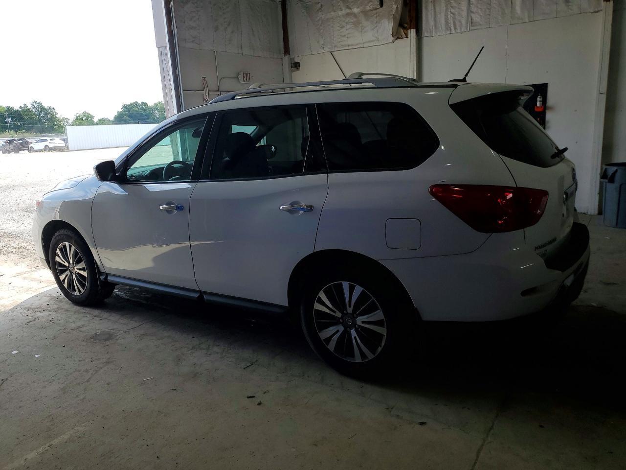 2018 NISSAN PATHFINDER S — Фото 2 из 13