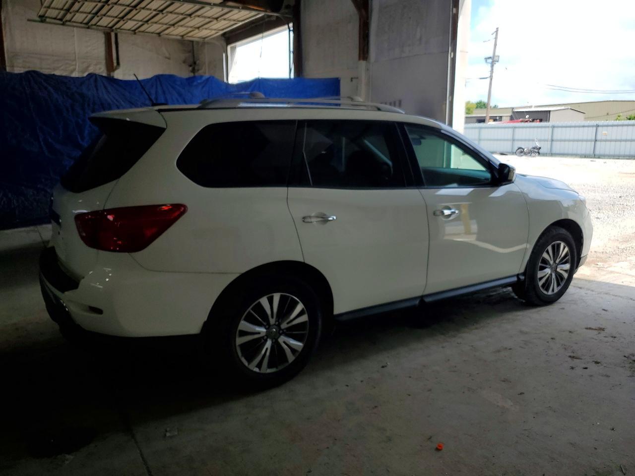 2018 NISSAN PATHFINDER S — Фото 3 из 13