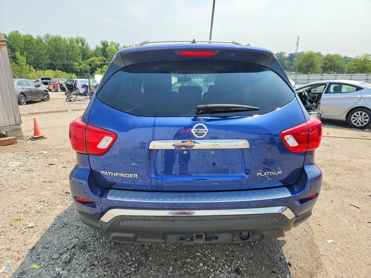 2018 NISSAN PATHFINDER S — Фото 6 из 13