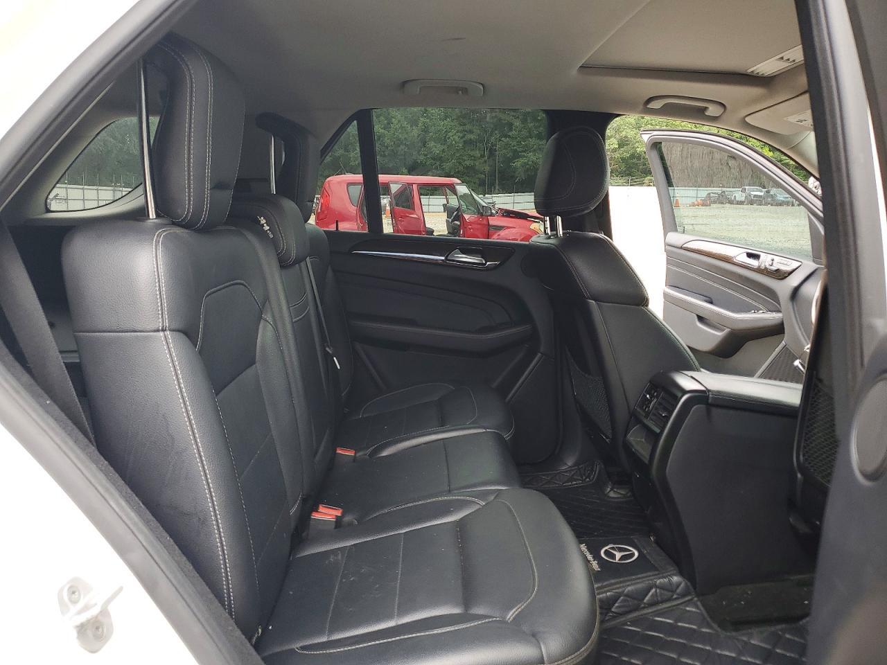 2015 MERCEDES-BENZ ML 350 — Фото 10 из 12