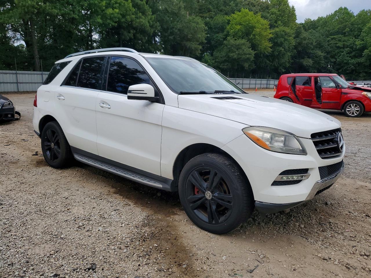 2015 MERCEDES-BENZ ML 350 — Фото 4 из 12