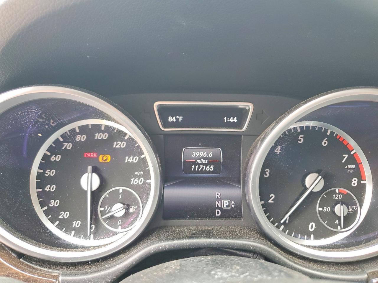 2015 MERCEDES-BENZ ML 350 — Фото 9 из 12