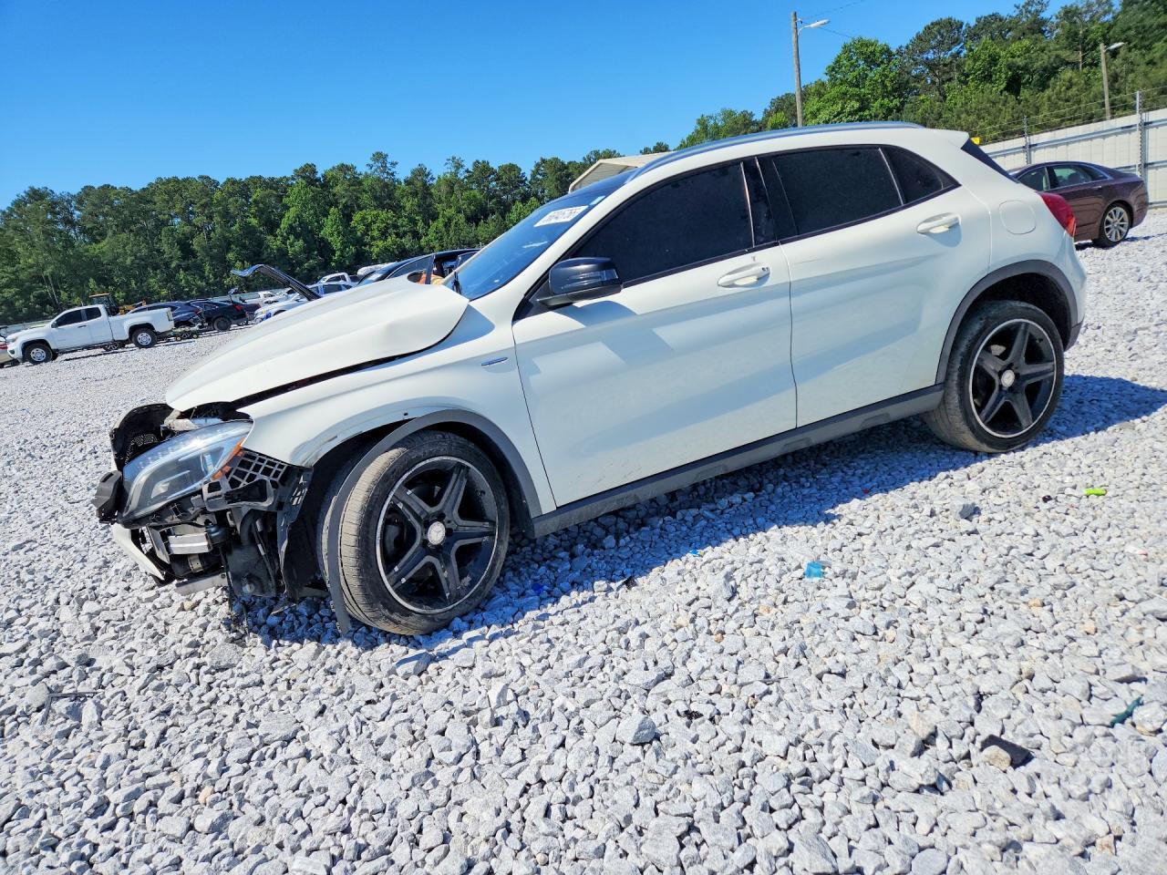 2015 MERCEDES-BENZ GLA 250 4MATIC