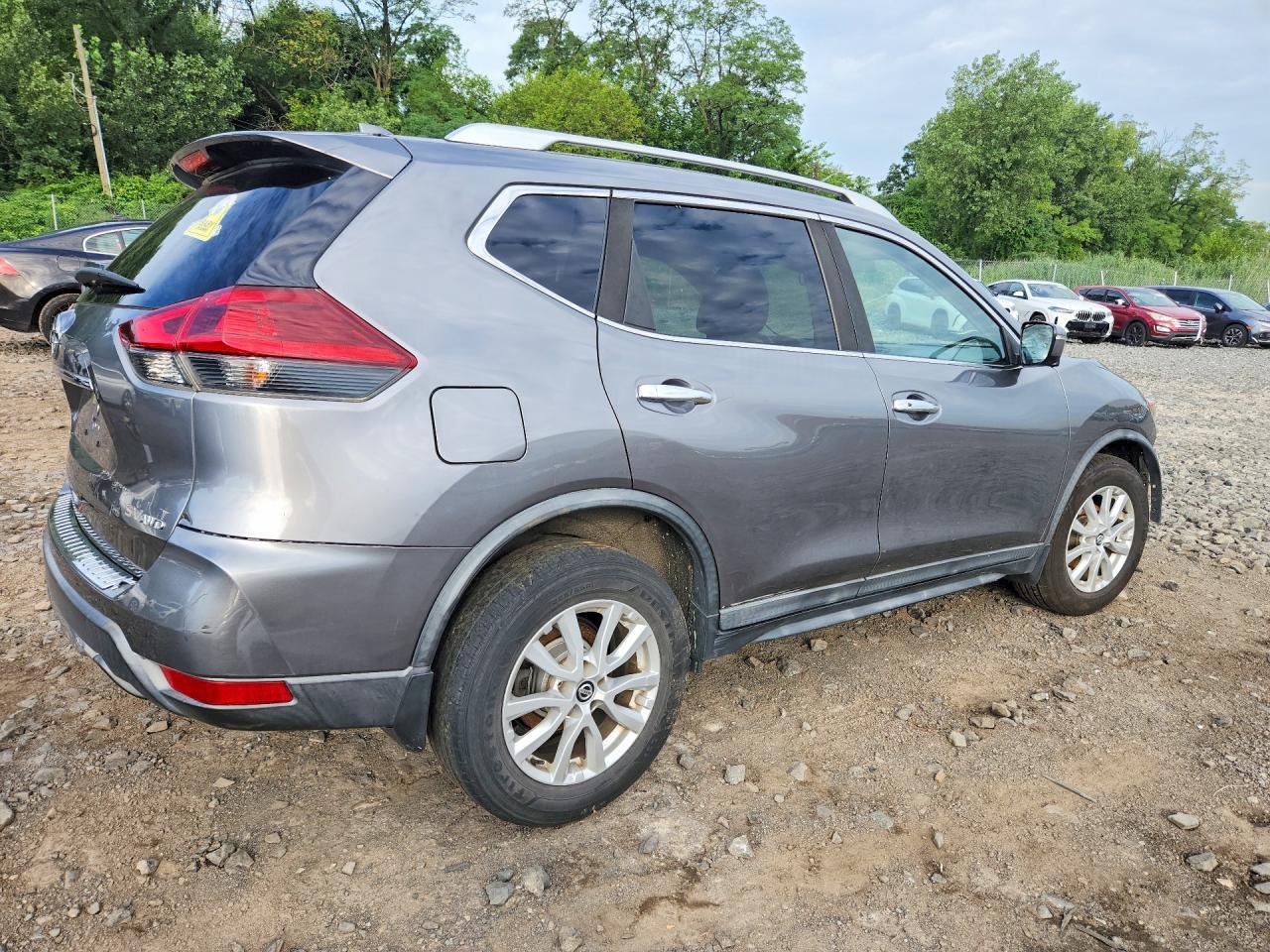 2018 NISSAN ROGUE SV — Фото 3 из 13