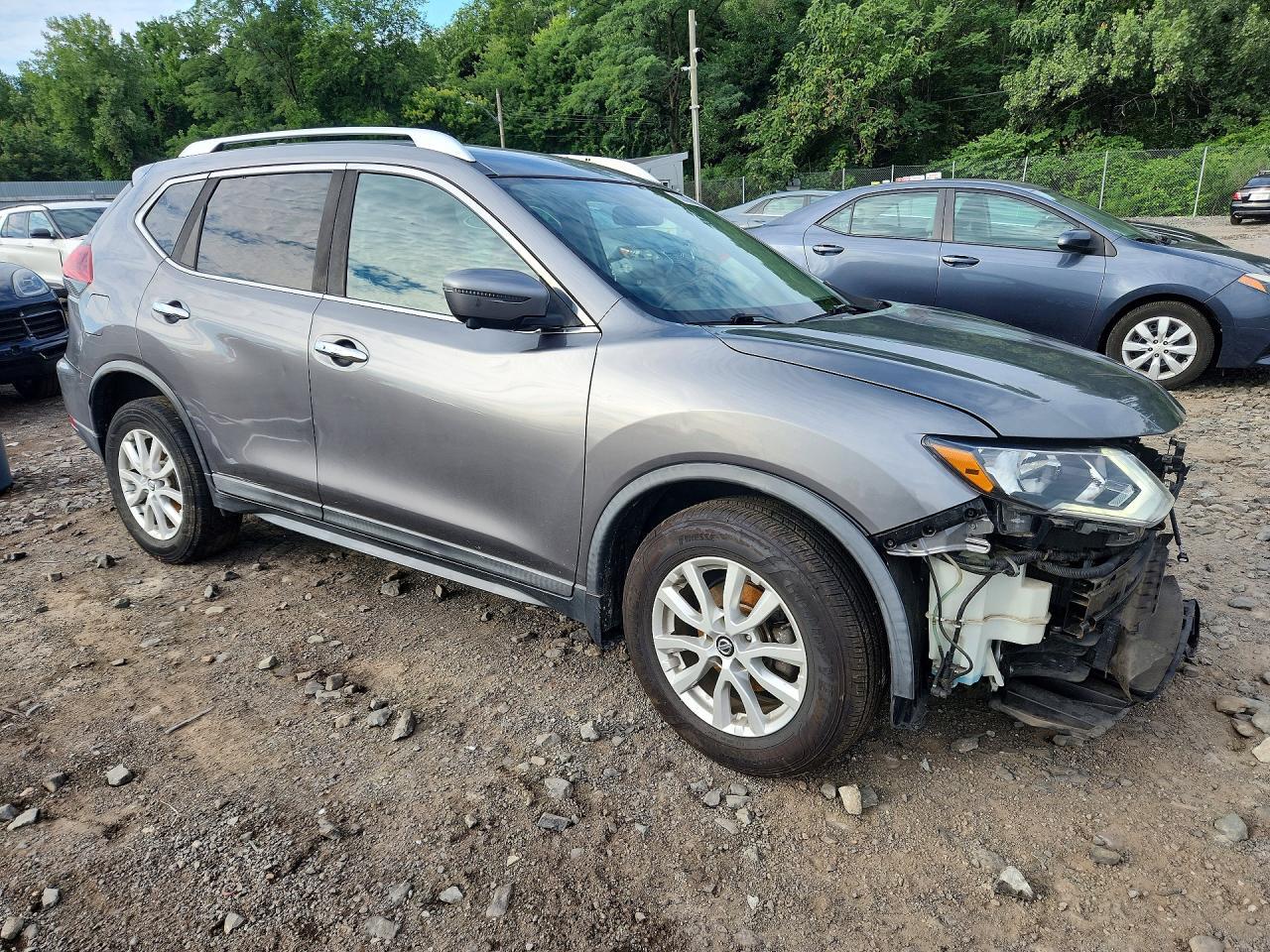 2018 NISSAN ROGUE SV — Фото 4 из 13