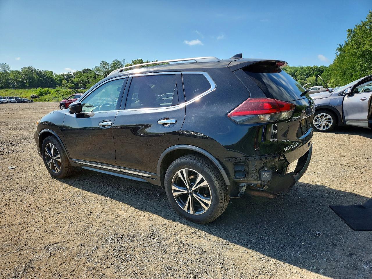 2018 NISSAN ROGUE SL — Фото 2 из 14