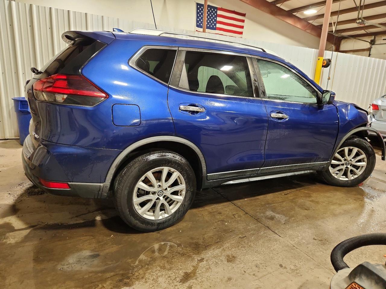 2018 NISSAN ROGUE SV — Фото 3 из 14