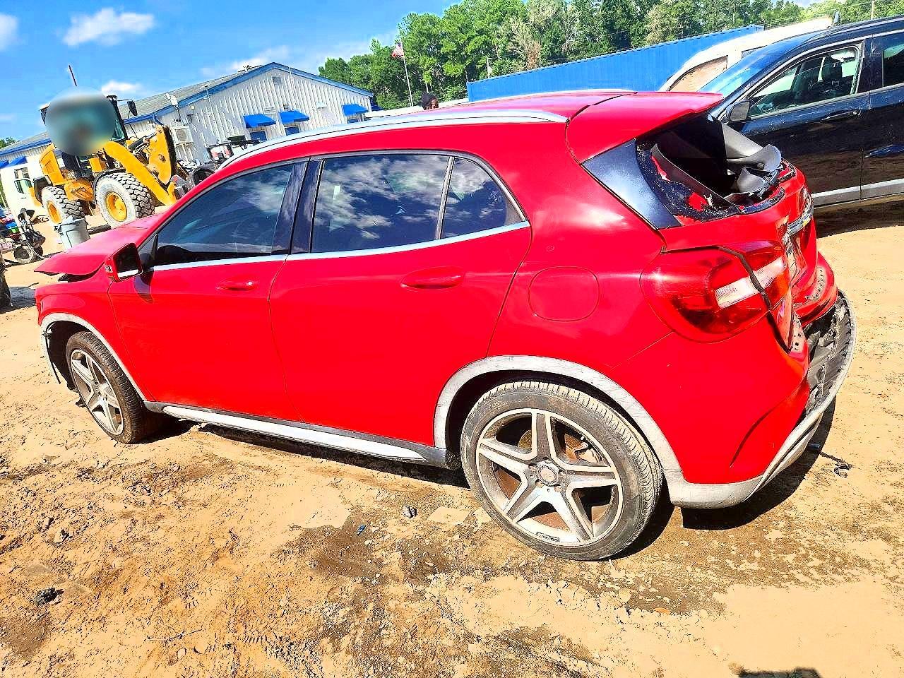 2015 MERCEDES-BENZ GLA 250 4MATIC — Фото 2 из 14