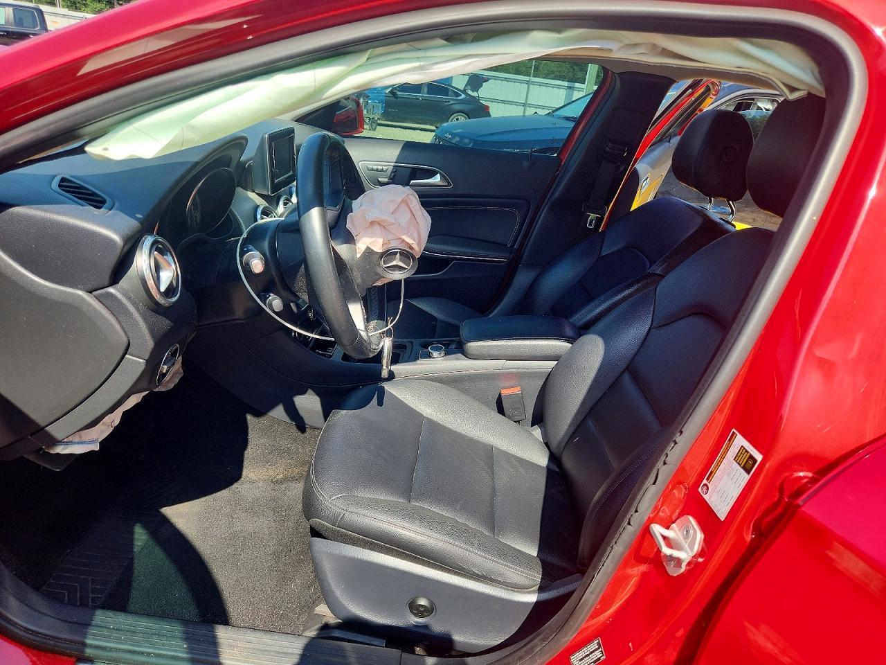 2015 MERCEDES-BENZ GLA 250 4MATIC — Фото 7 из 14