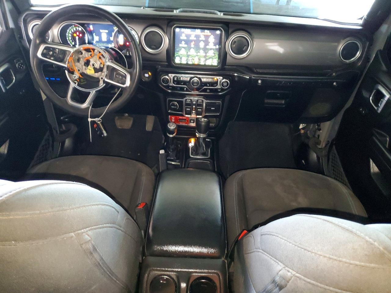 2023 JEEP WRANGLER RUBICON 4XE — Фото 8 из 12