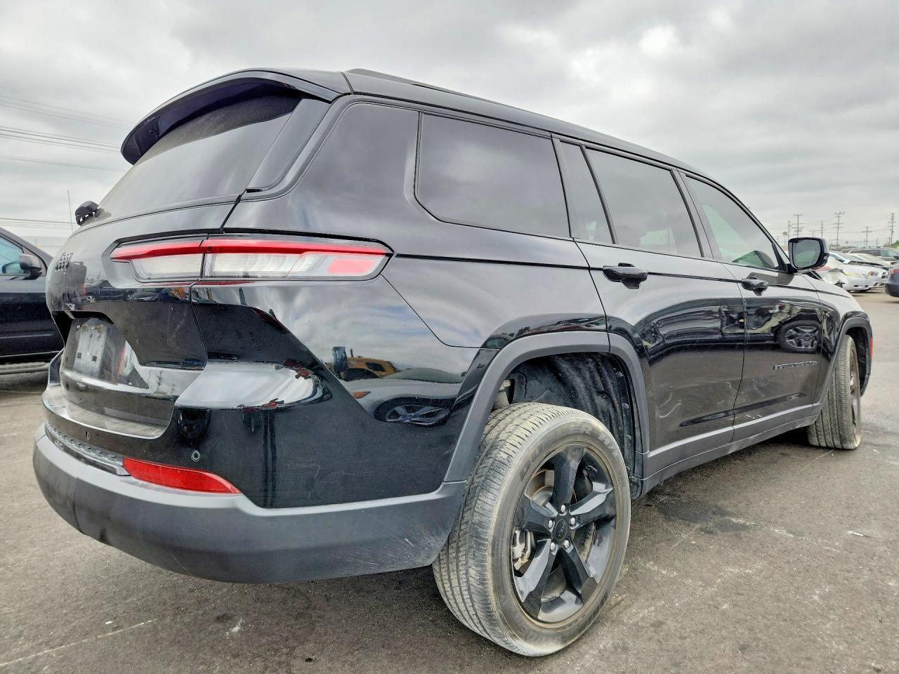 2023 JEEP GRAND CHEROKEE L LAREDO — Фото 3 из 13