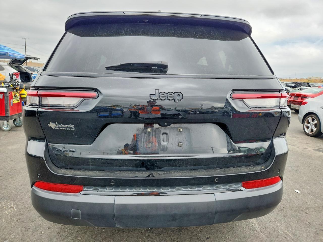 2023 JEEP GRAND CHEROKEE L LAREDO — Фото 6 из 13