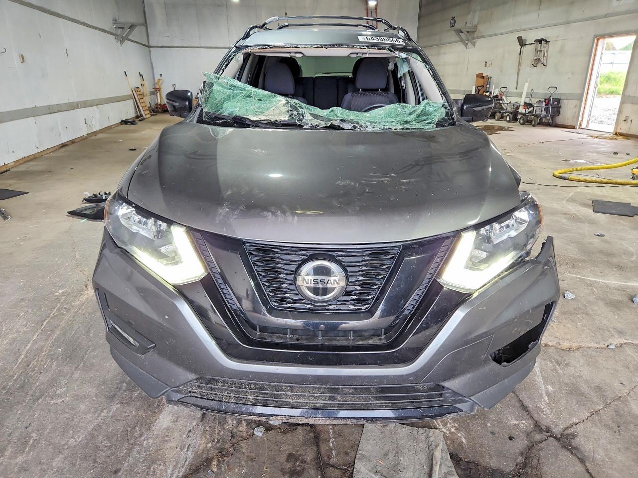 2018 NISSAN ROGUE SV — Фото 5 из 12