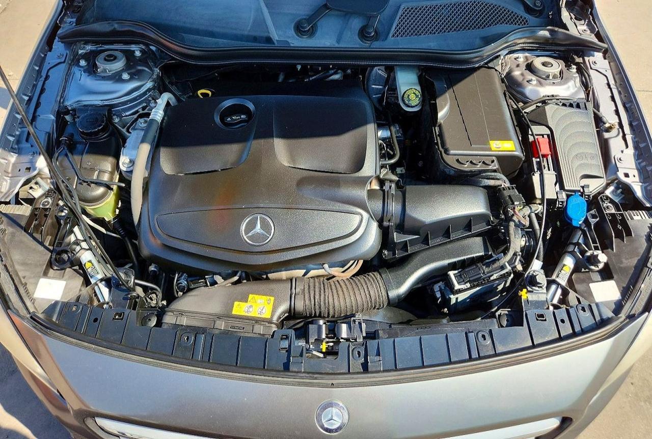 2015 MERCEDES-BENZ GLA 250 4MATIC — Фото 11 из 12