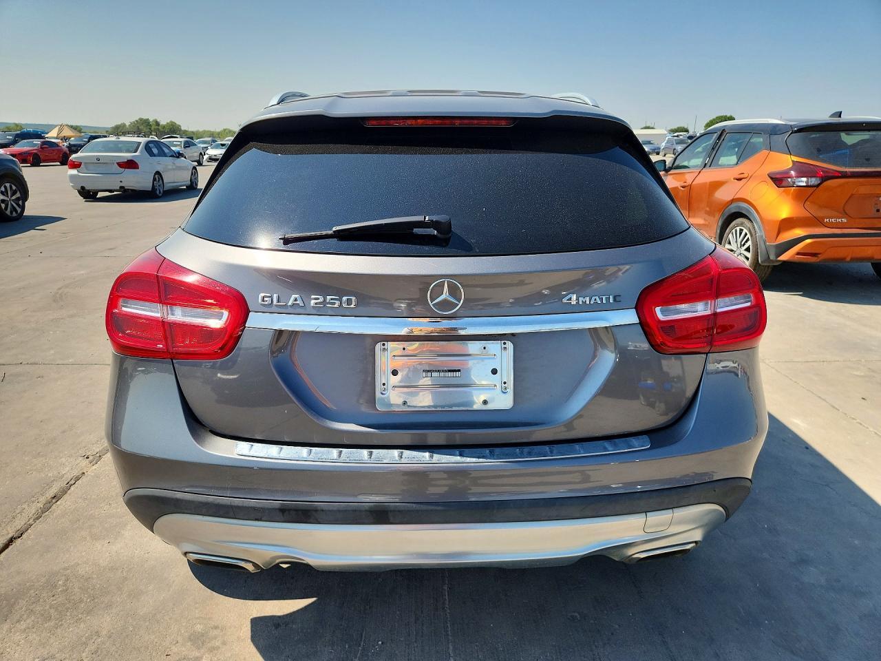 2015 MERCEDES-BENZ GLA 250 4MATIC — Фото 6 из 12