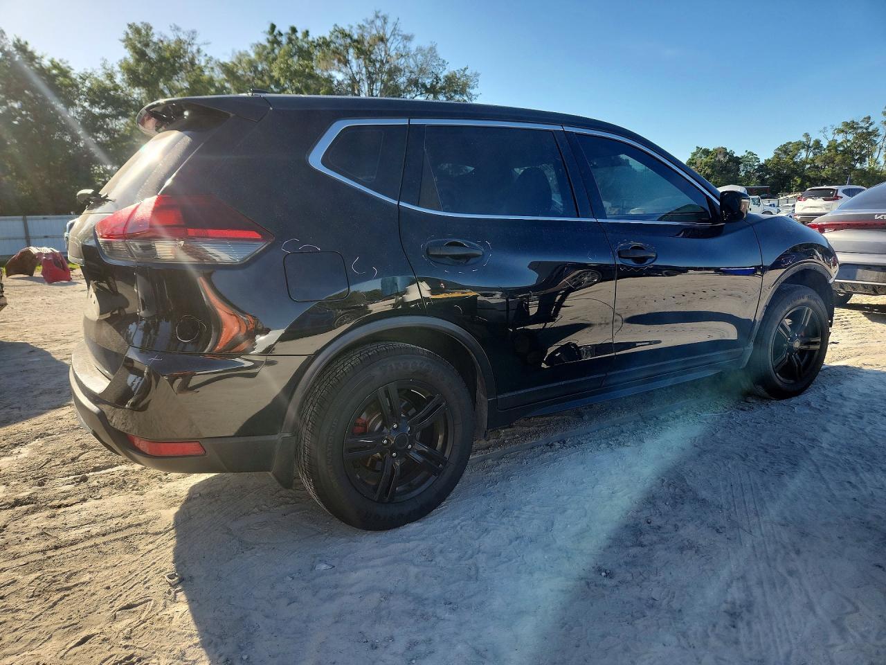 2018 NISSAN ROGUE S — Фото 3 из 14