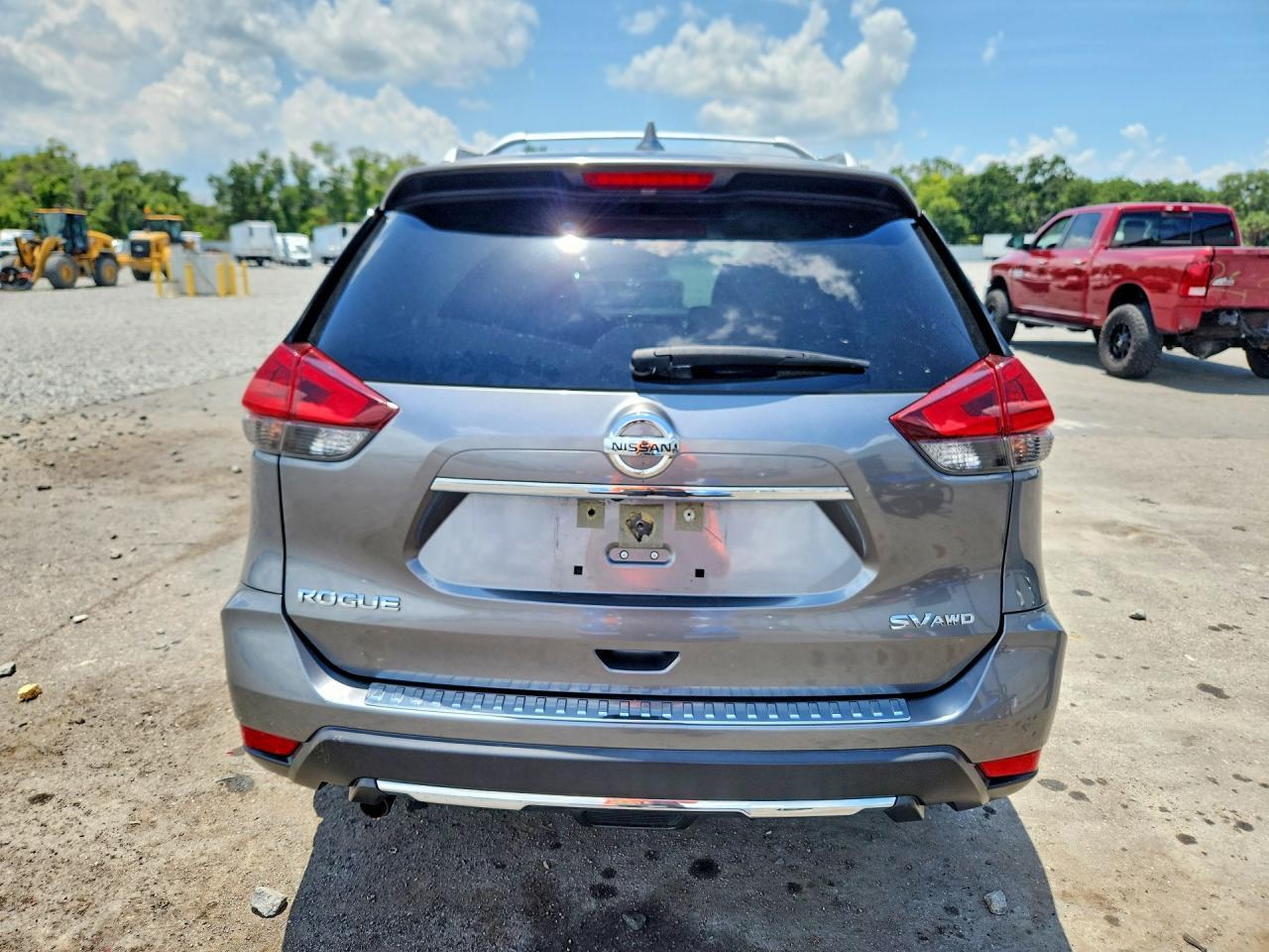 2018 NISSAN ROGUE SV — Фото 6 из 13
