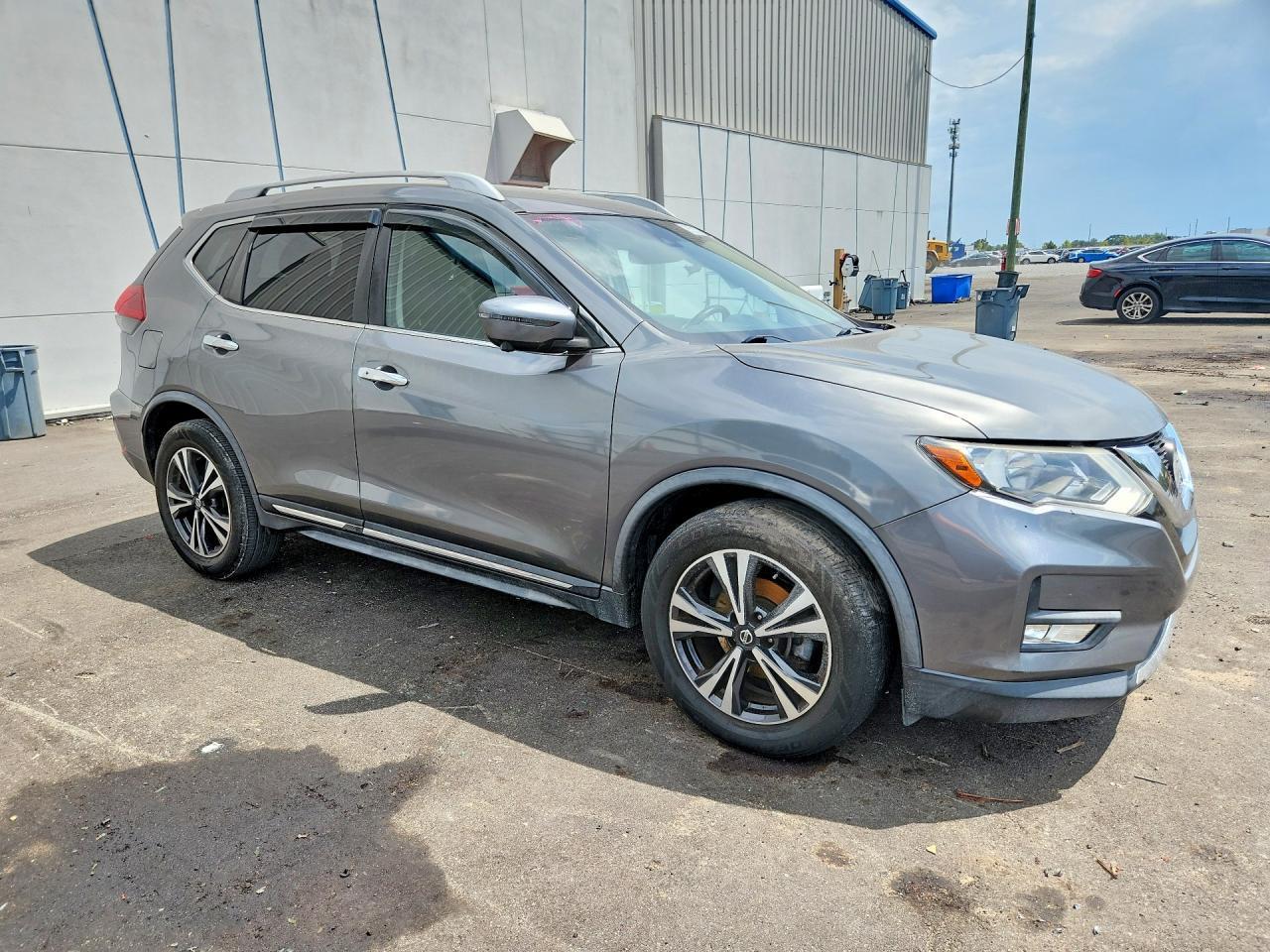 2018 NISSAN ROGUE SL — Фото 4 из 13