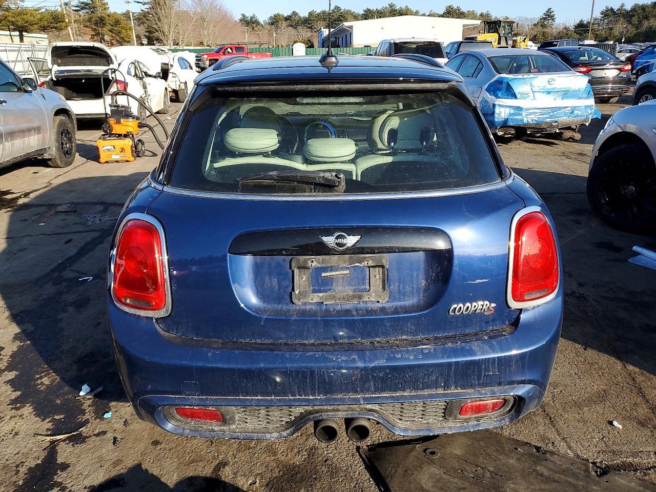 2015 MINI COOPER S — Фото 6 из 12