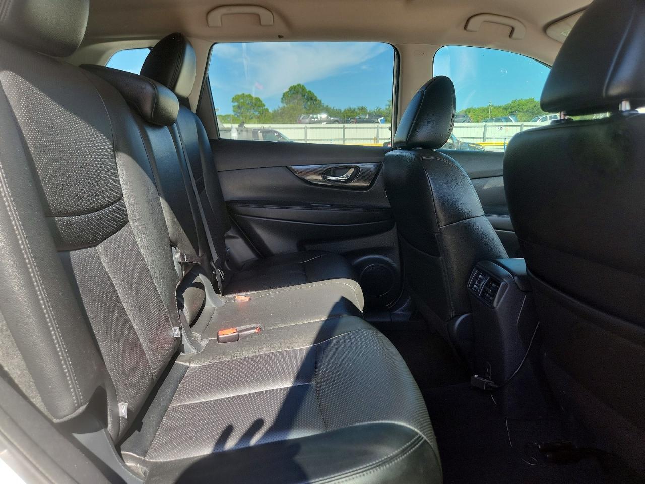 2018 NISSAN ROGUE SL — Фото 11 из 14