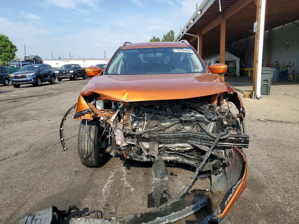 JN8AT2MVXJW328672 2018 NISSAN ROGUE photo no. 5