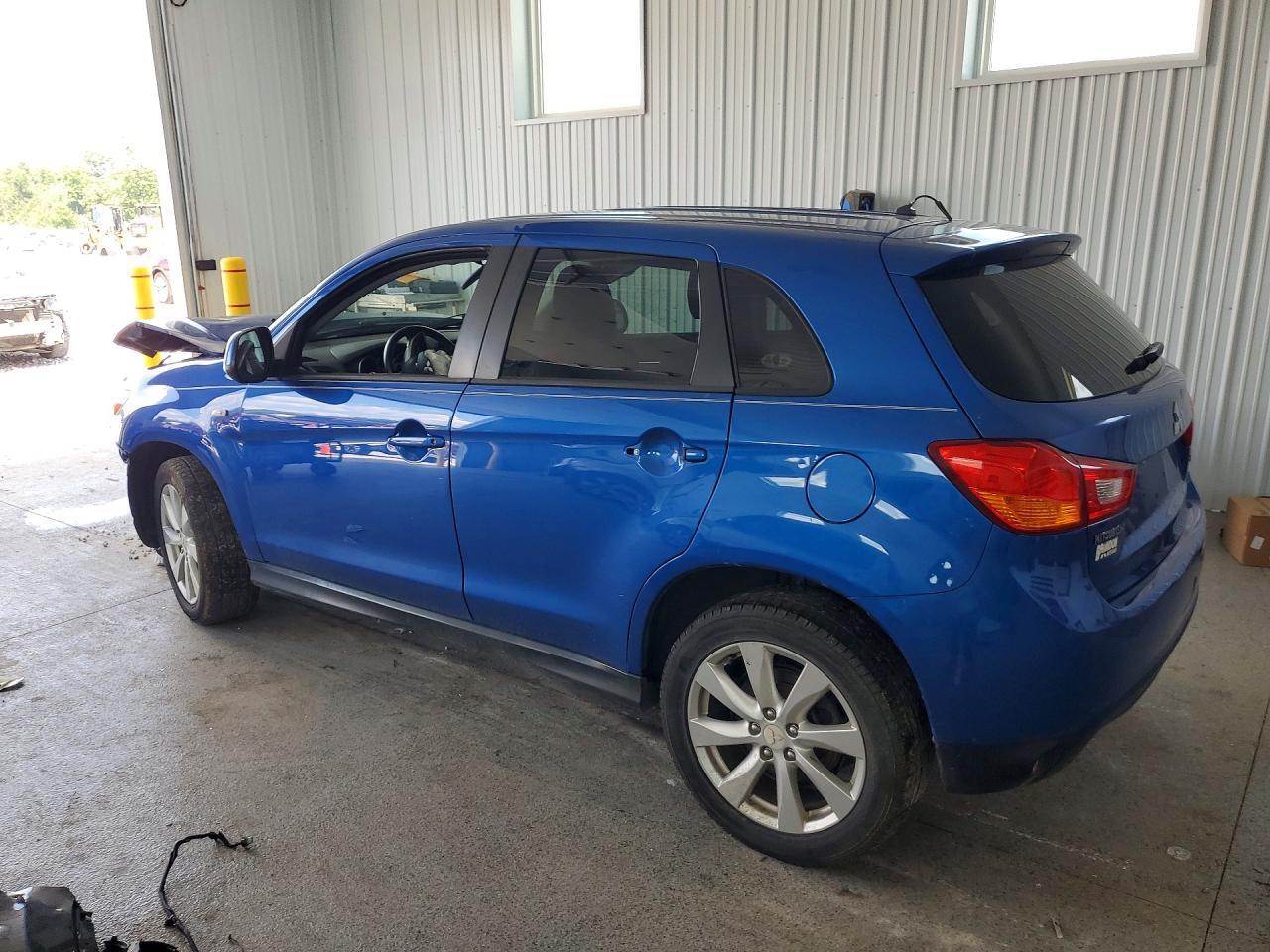 2015 MITSUBISHI OUTLANDER SPORT ES — Фото 2 из 14