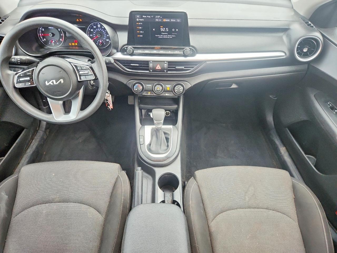 2023 KIA FORTE LXS — Фото 8 из 13