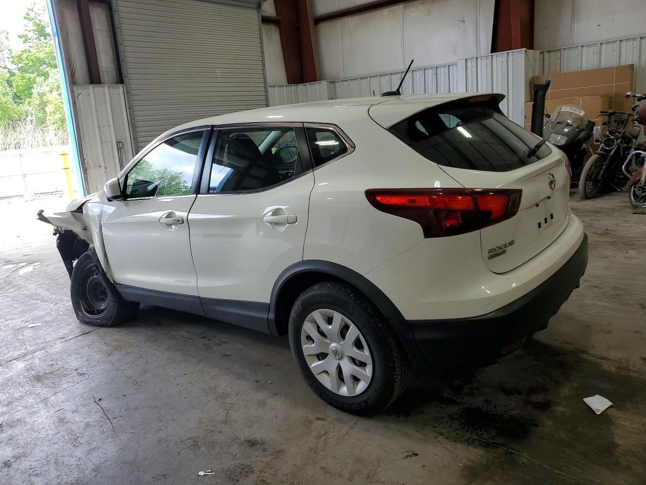 2018 NISSAN ROGUE SPORT S — Фото 2 из 13
