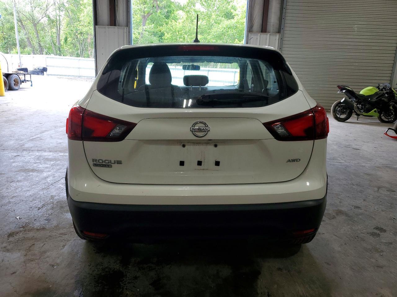 2018 NISSAN ROGUE SPORT S — Фото 6 из 13