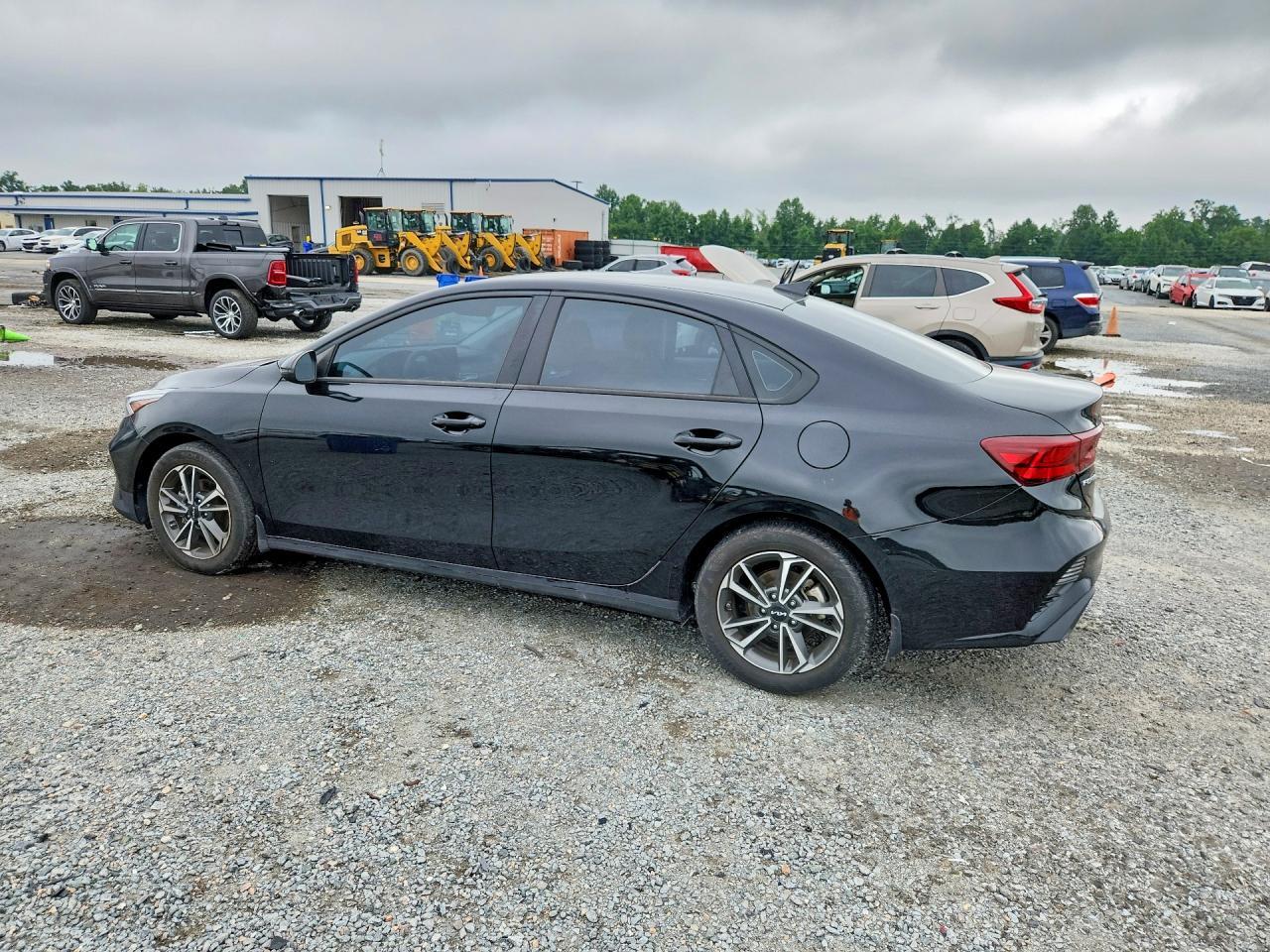 2023 KIA FORTE LXS — Фото 2 из 12