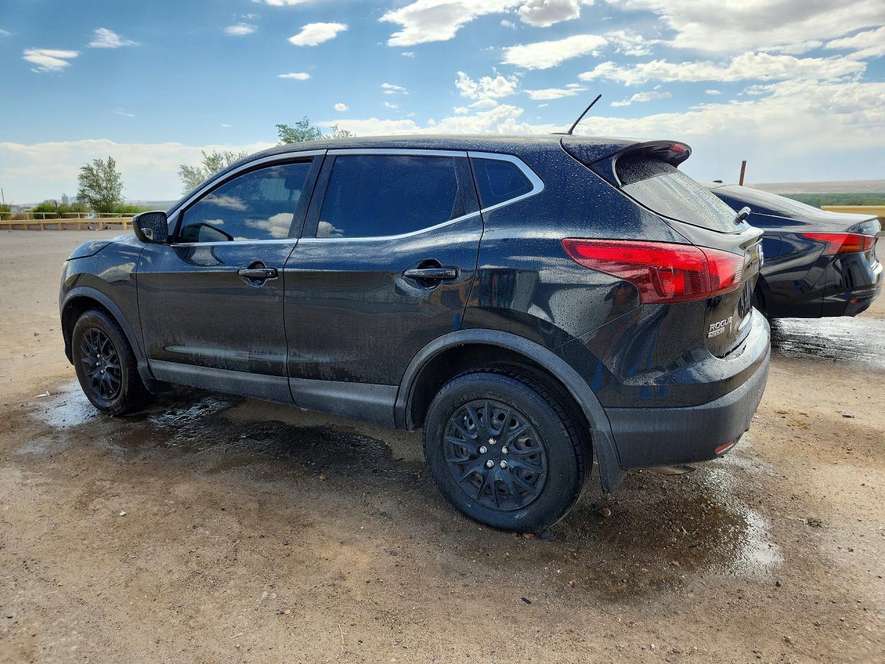2018 NISSAN ROGUE SPORT S — Фото 2 из 13
