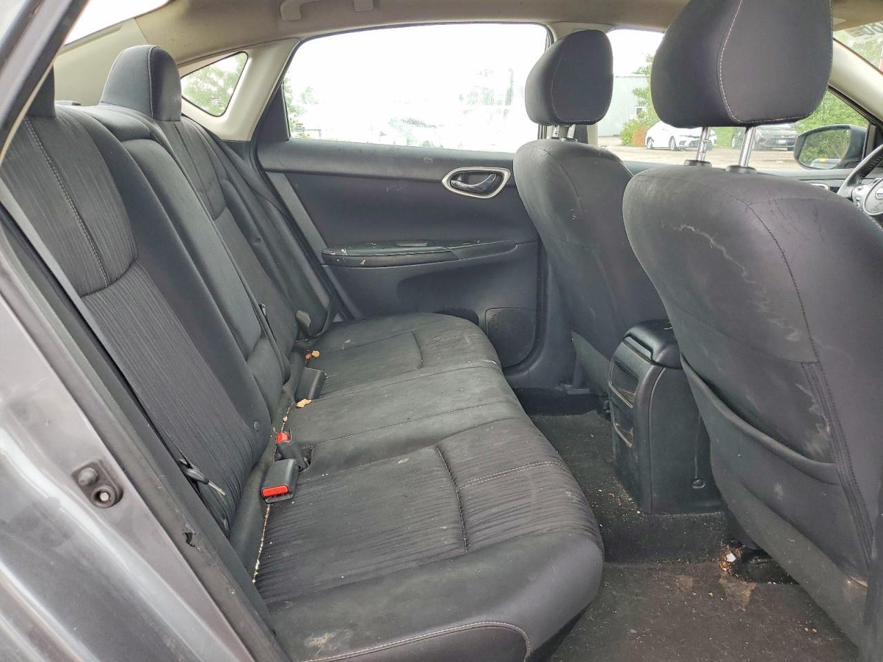 2018 NISSAN SENTRA S — Фото 10 из 12