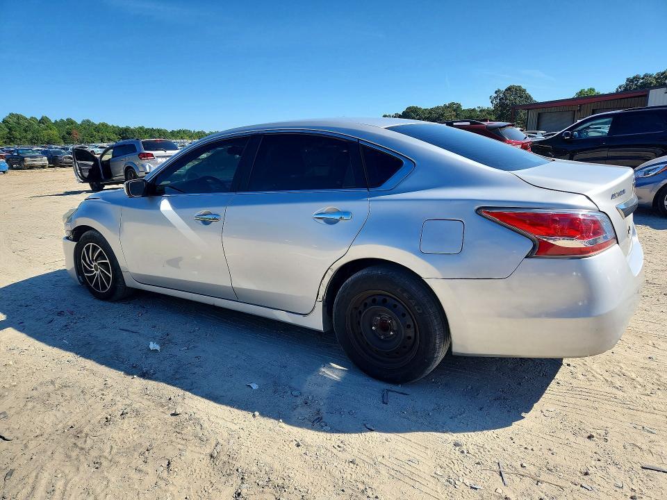 1N4AL3AP2FN335240 2015 NISSAN ALTIMA photo no. 2
