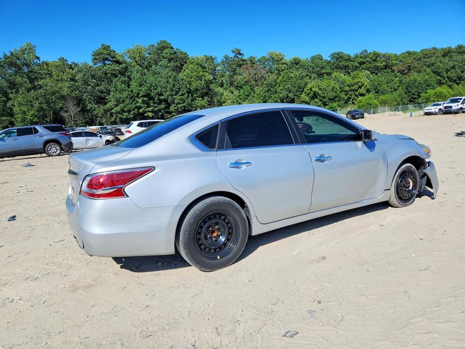 1N4AL3AP2FN335240 2015 NISSAN ALTIMA photo no. 3