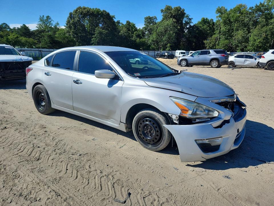 1N4AL3AP2FN335240 2015 NISSAN ALTIMA photo no. 4