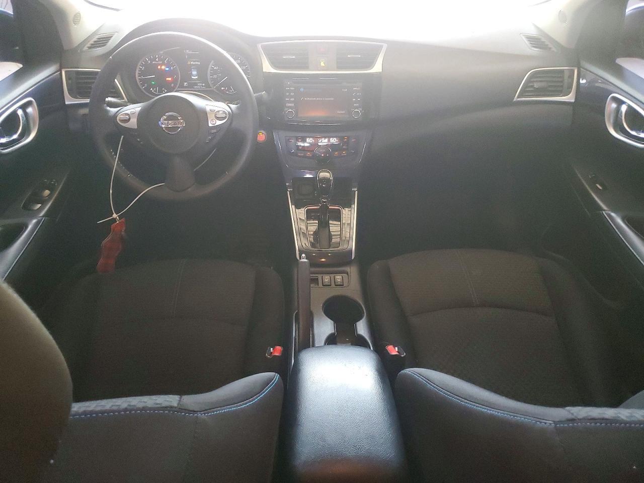 2018 NISSAN SENTRA SR — Фото 8 из 12