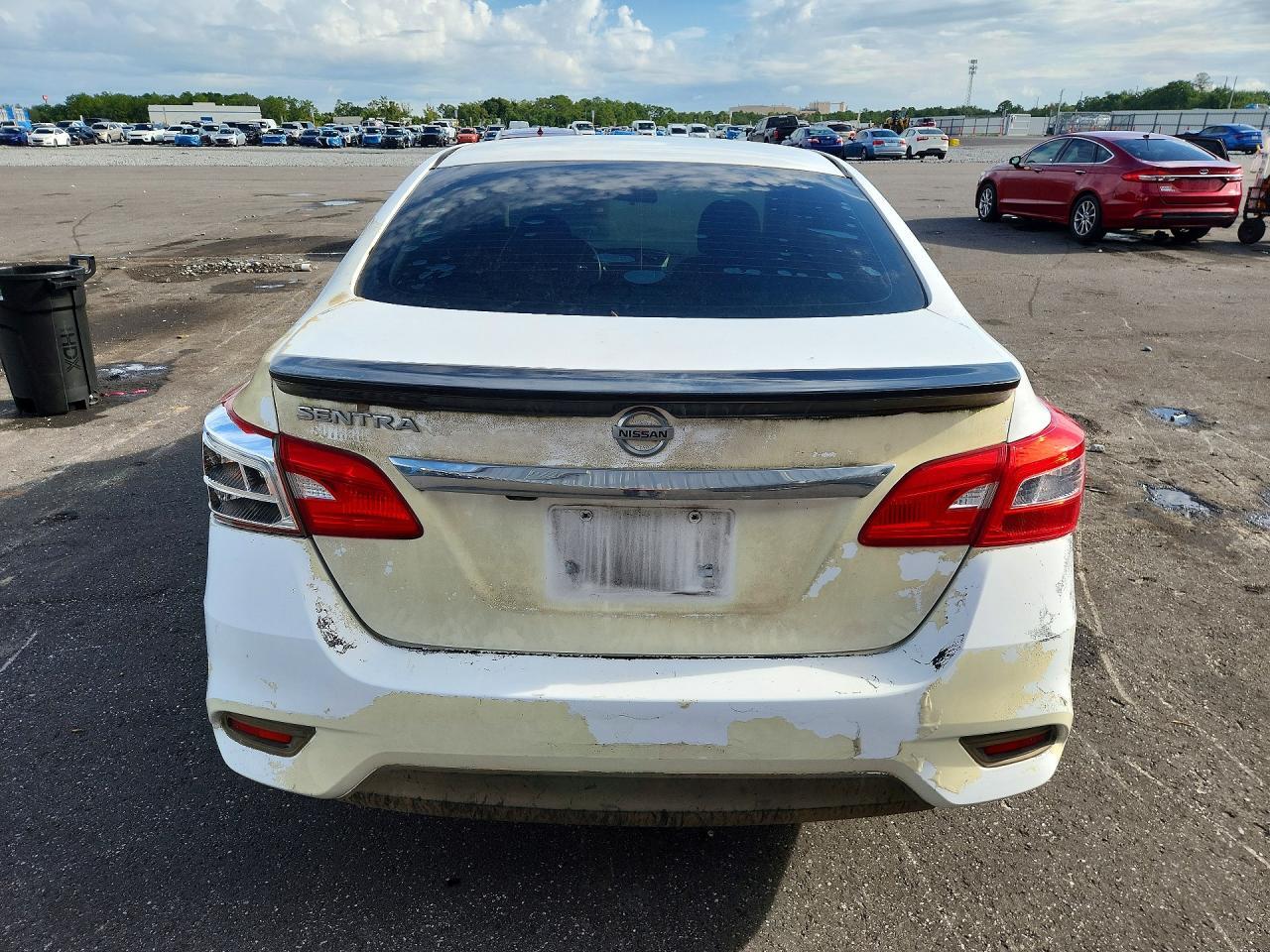 3N1AB7AP3JY341227 2018 NISSAN SENTRA photo no. 6