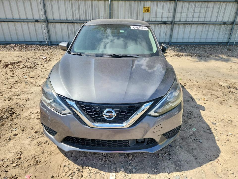 3N1AB7AP7JY264121 2018 NISSAN SENTRA photo no. 5