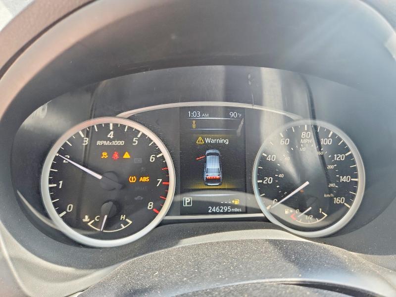 3N1AB7AP7JY264121 2018 NISSAN SENTRA photo no. 9