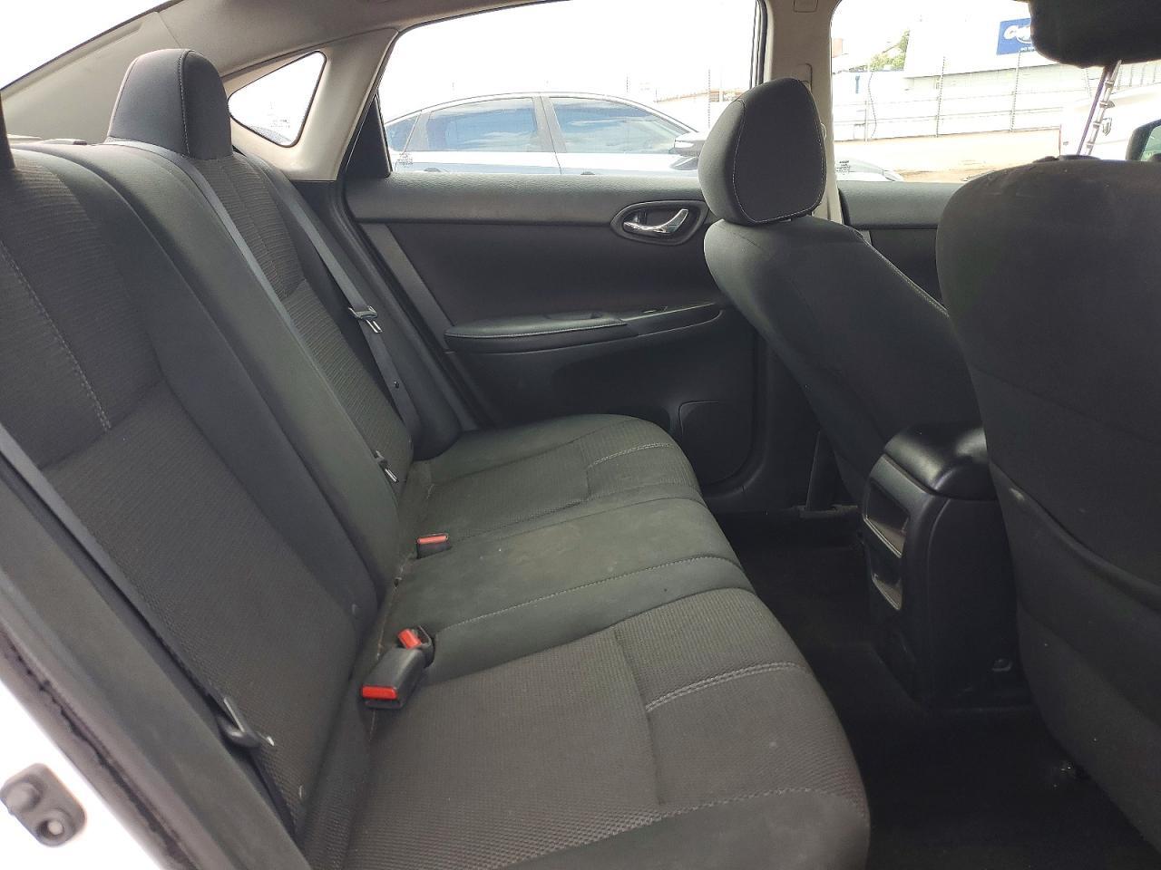 2018 NISSAN SENTRA S — Фото 10 из 12