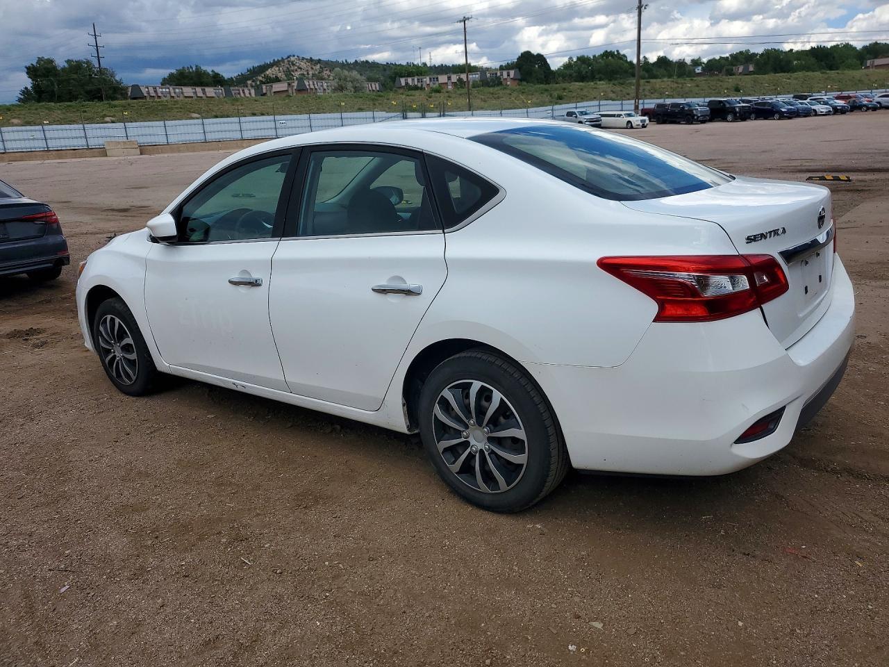 2018 NISSAN SENTRA S — Фото 2 из 12