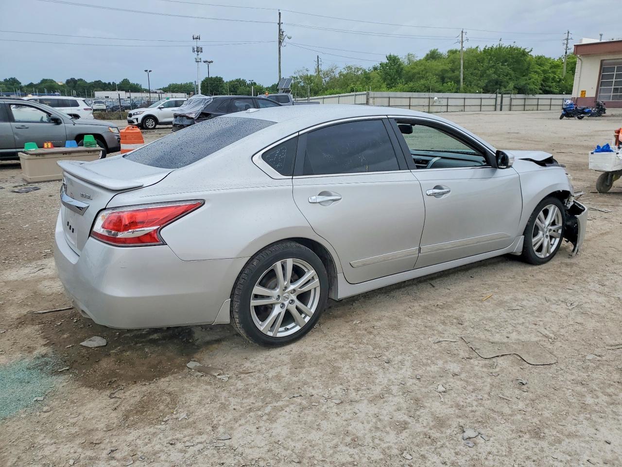 2015 NISSAN ALTIMA 3.5 SL — Фото 3 из 12