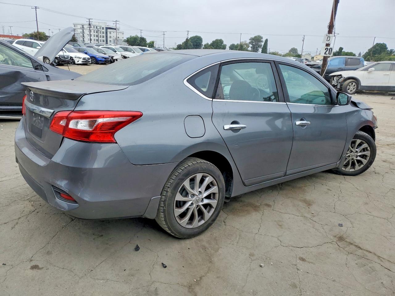 2018 NISSAN SENTRA S — Фото 3 из 13